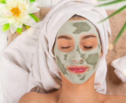 Domowe receptury na maseczki pielęgnujące twarz